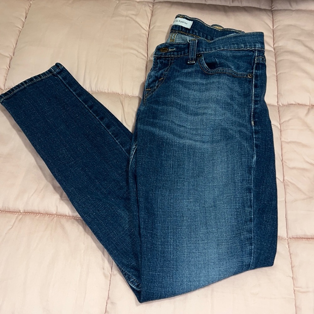 Levi Dark Wash Skinnies